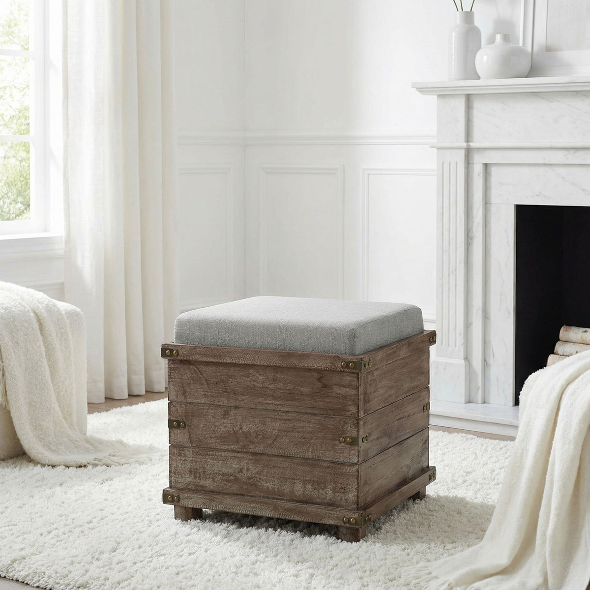 Cortesi Home Scusset Storage Chest Tray Ottoman in Fabric and Wood, Grey